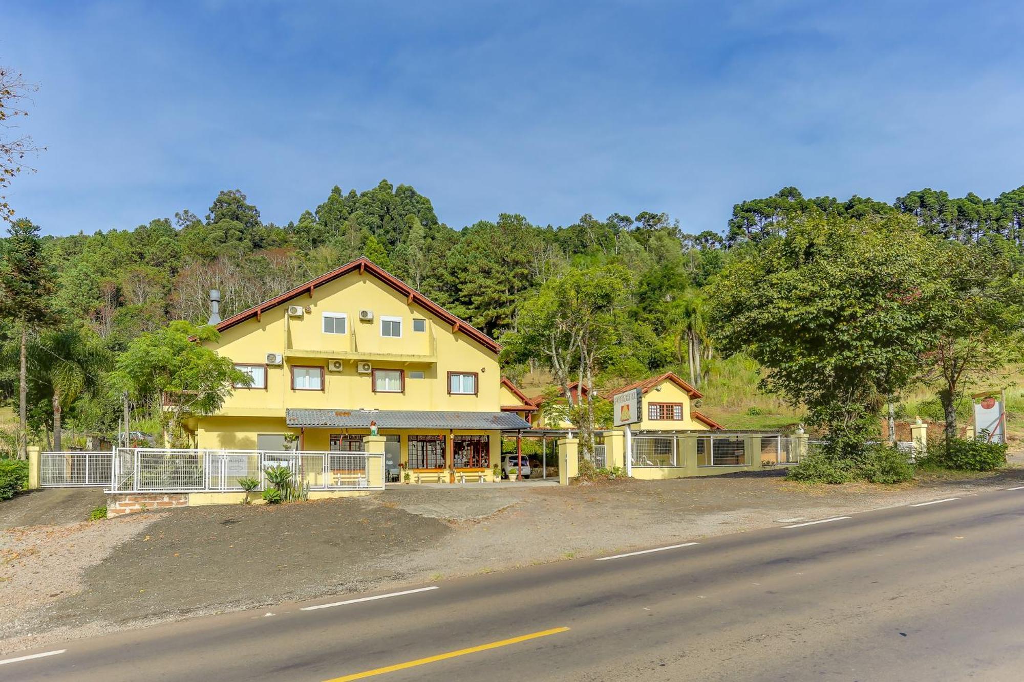 Tio Mica Quitinetes Villa Nova Petropolis Esterno foto